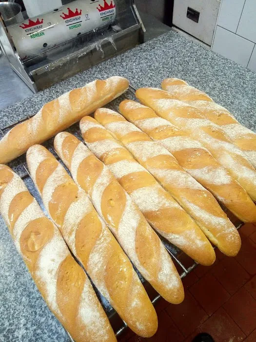 Castle Restaurant And Bakery - مطعم و مخبز القلعه Picture 10