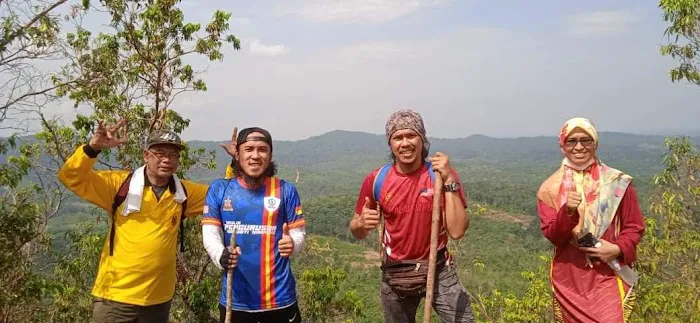 Bukit Taman Kg Serigala Picture 2