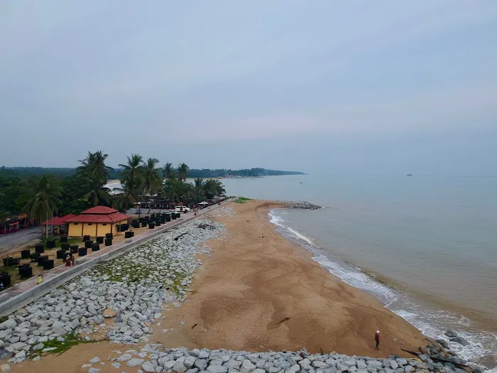 Pantai Cahaya Bulan Picture 9