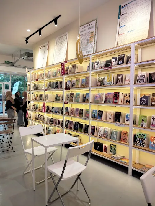 JEJAK Buku & Kopi Picture 2