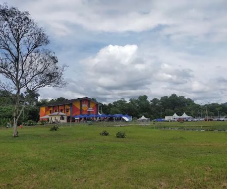 TAMAN AWAM KALUMPANG