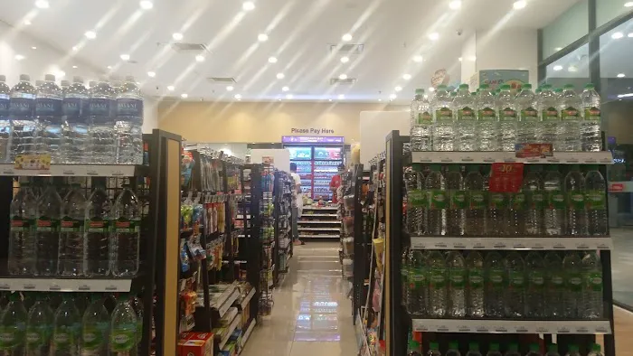 myNEWS @ Mesa Nilal (G Floor) Picture 3