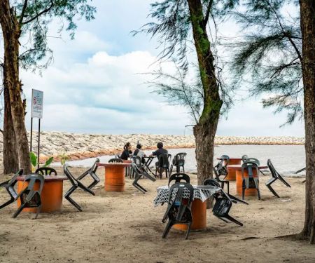 Pantai Kemayang