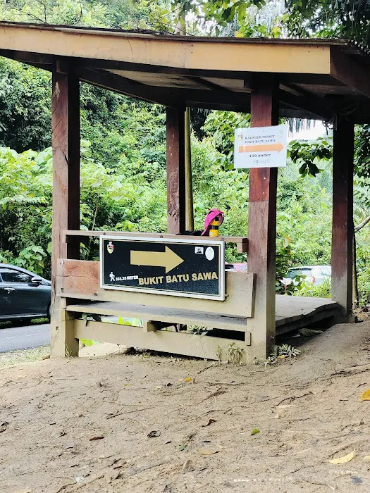 Bukit Batu Sawa Parking/Trailhead Picture 6