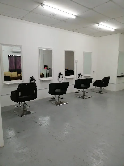 Forever my saloon Picture 3