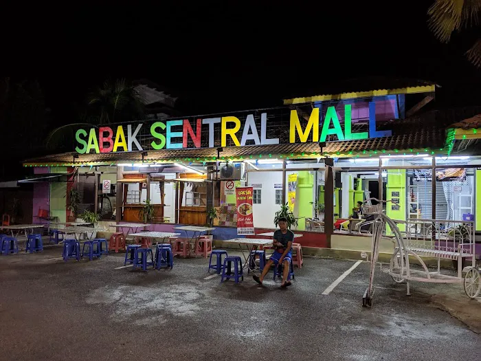 SABAK SENTRAL MALL Picture 1