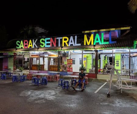 SABAK SENTRAL MALL