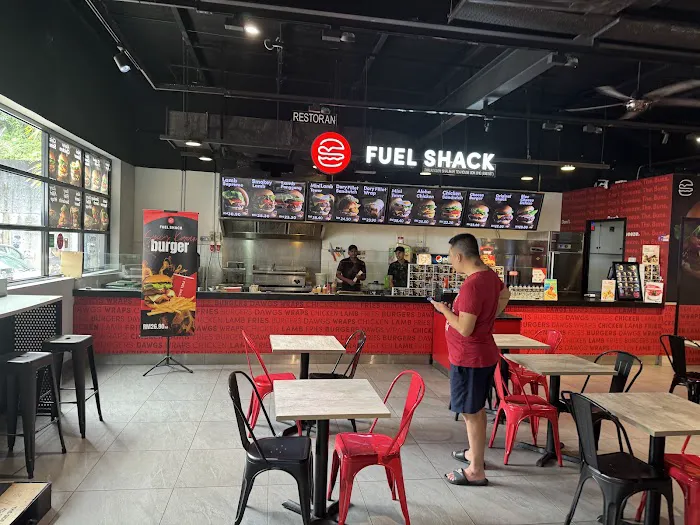 Fuel Shack Petronas Lingkaran Karak (Karak Highway) Picture 2