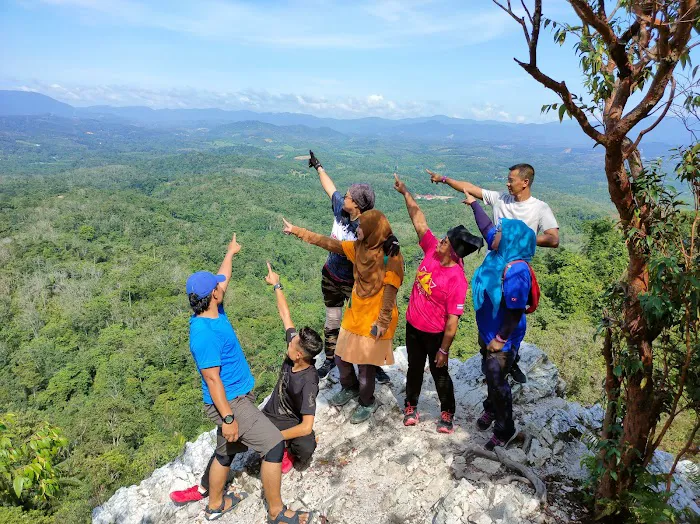 Bukit Batu Sawa Hilltop Picture 1