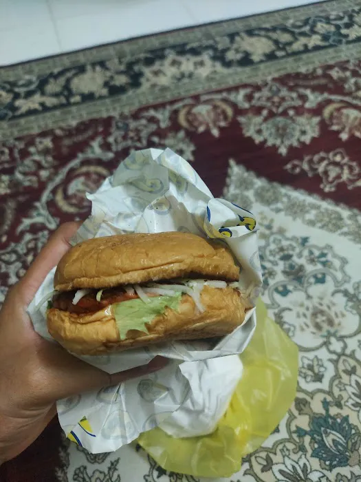 OTAi Burger Malaysia - Petronas Lingkaran Karak Picture 4