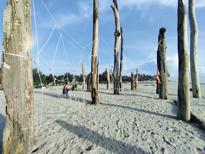 Pantai Melawi Picture 10