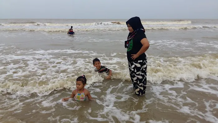Pantai Melawi Picture 3