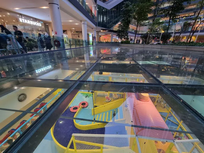United Point Mall Picture 10