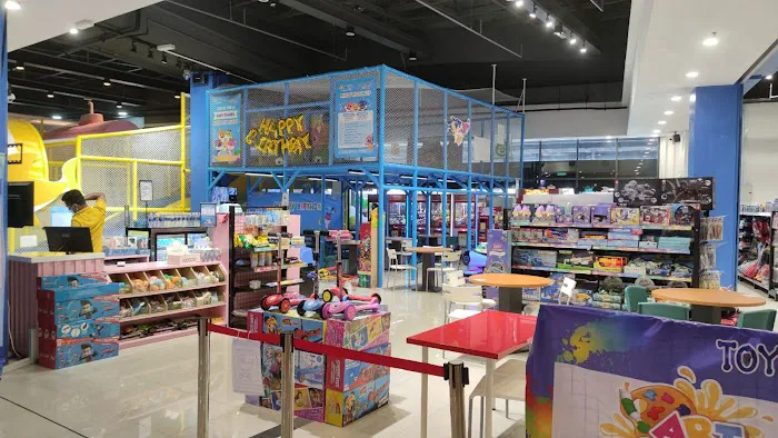 United Point Mall Picture 5