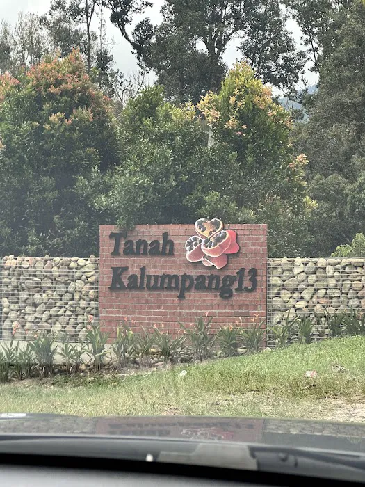 Tanah Kalumpang 13 - Picnic and camping ground - Open only on weekends and public holidays Picture 2