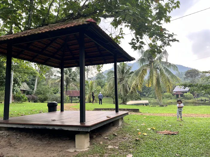 Tanah Kalumpang 13 - Picnic and camping ground - Open only on weekends and public holidays Picture 10