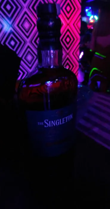Blue Diamond Pub & Lounge 蓝宝石 Picture 9
