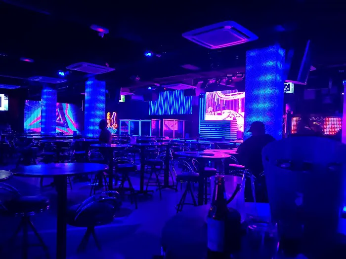 Blue Diamond Pub & Lounge 蓝宝石 Picture 10