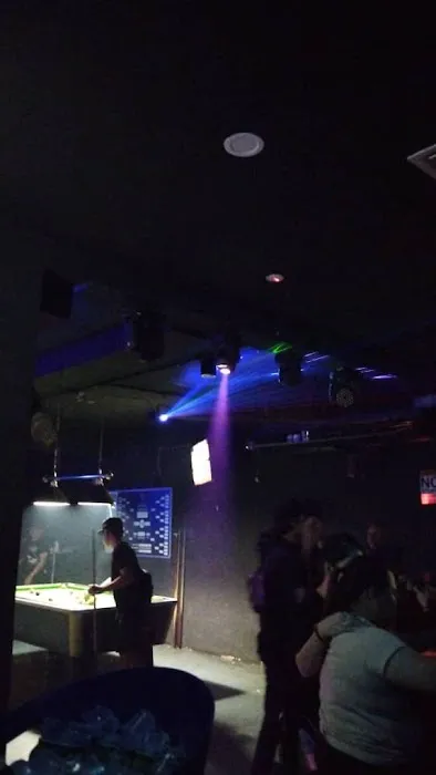 Eight & Eight Borneo Lounge Picture 5