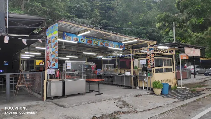 Restoran Kari kepala ikan Al alifs Picture 5