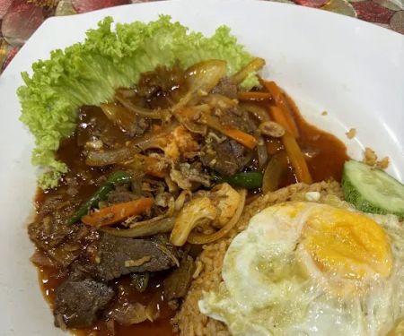 Izan food house