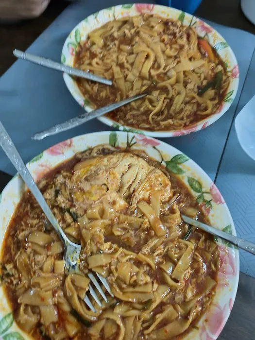 Izan food house Picture 3