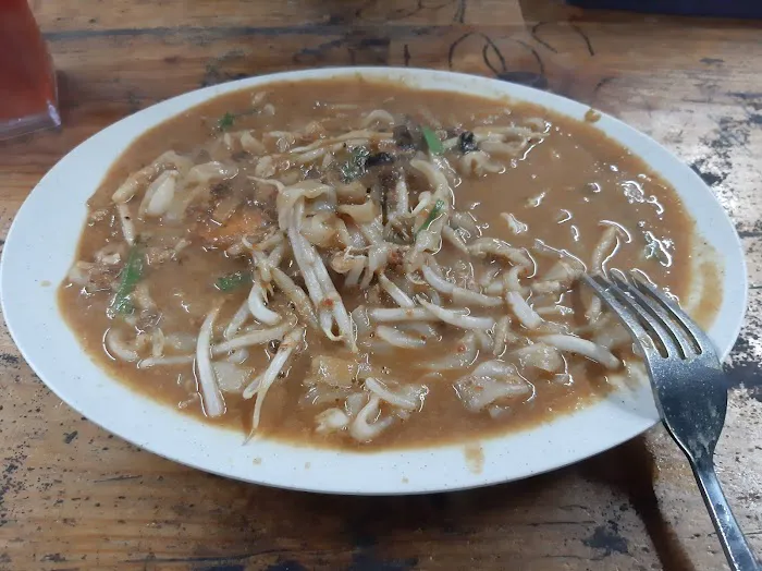 Ustaz Char Kuey Teow & Nasi Goreng Tulang Picture 9