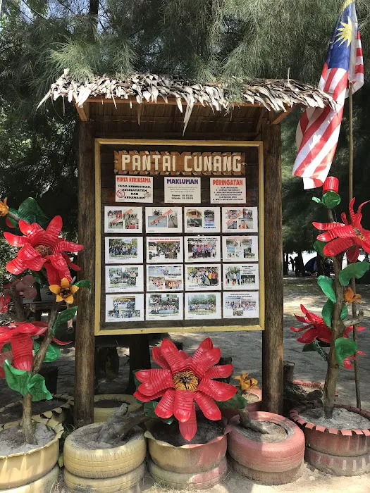 Pantai Cunang Picture 10