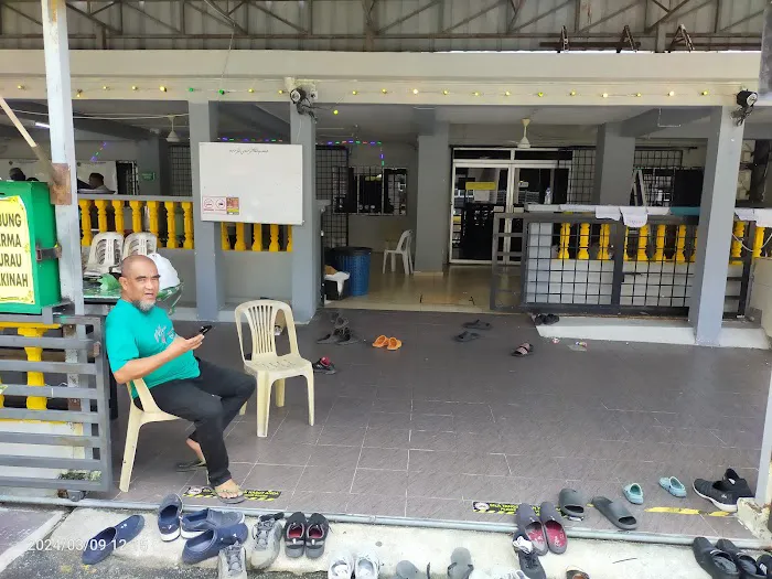 Surau As-Sakinah P.P.R Gombak Setia Picture 1