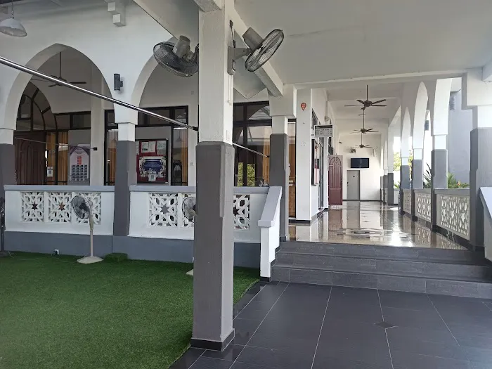 Surau Ar-Raudhah (Surau Jumaat) Picture 3