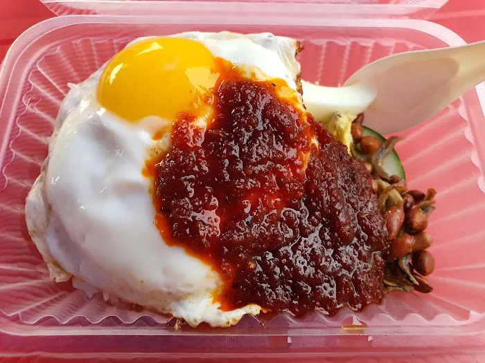 DELICIOUS STALL DEPAN PADANG Picture 3
