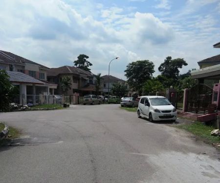 Bahulu Kemboja dan Kotak