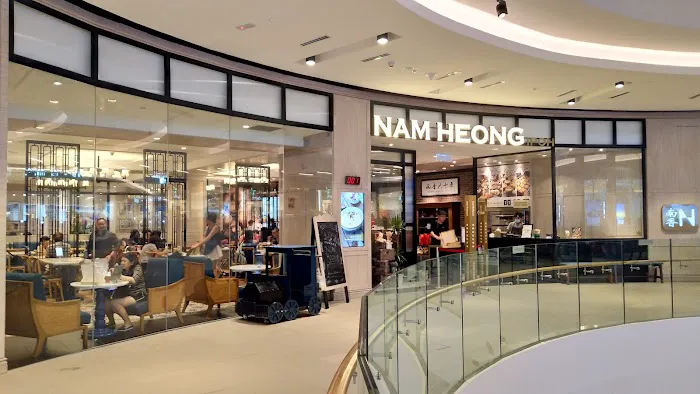 MyTOWN Shopping Centre Picture 2