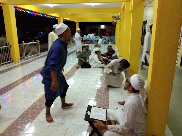 Masjid Felda Chegar Perah Picture 8