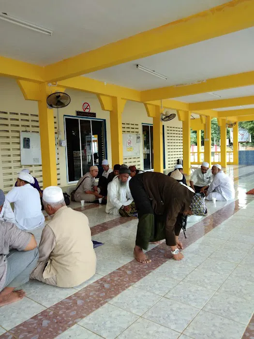 Masjid Felda Chegar Perah Picture 4