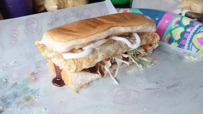 Mirahyaa Burger Picture 5