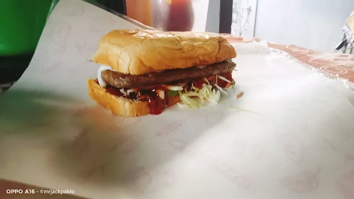 Mirahyaa Burger Picture 2