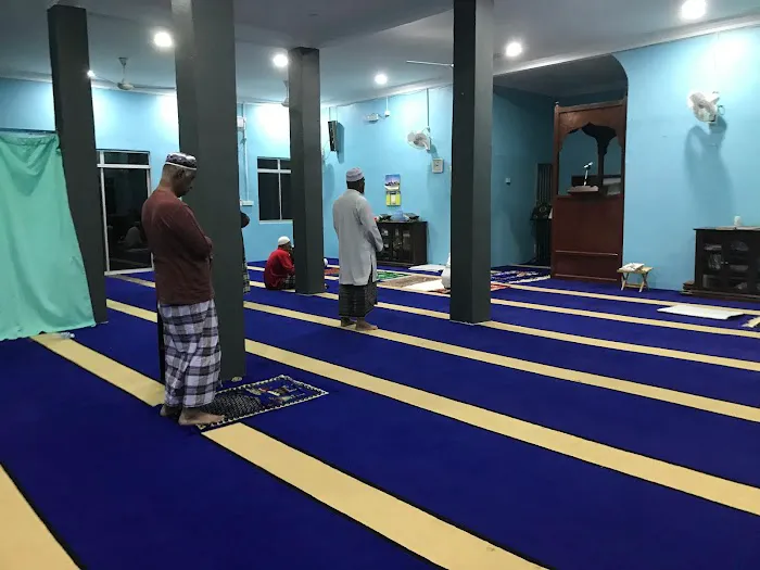 Masjid Kampung Petola Picture 8