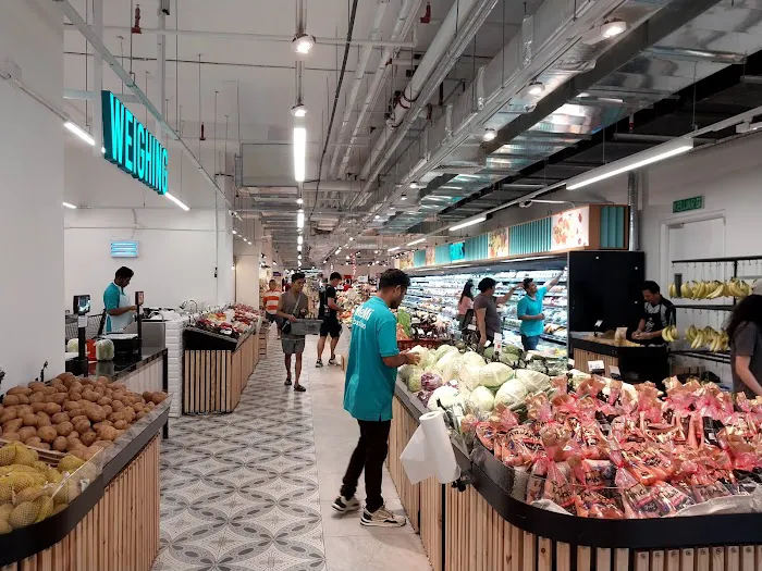 Bloomsvale Shopping Gallery Picture 5
