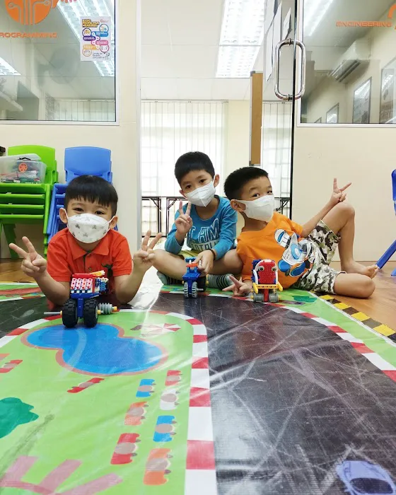 My-Robot Sg Long - Robotics & Coding Academy Picture 2