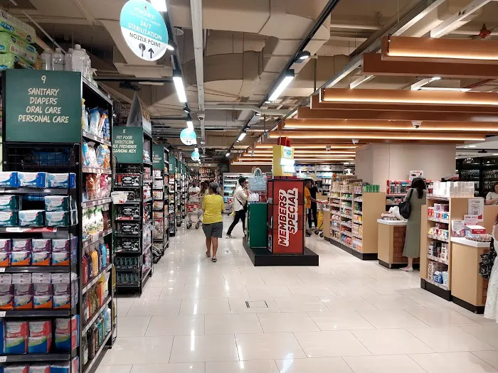 Pearl Point Shopping Mall Picture 4