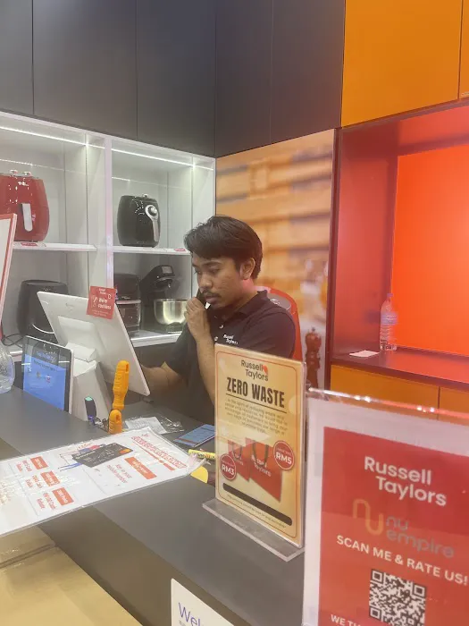 Russell Taylors Empire Shopping Gallery Picture 9