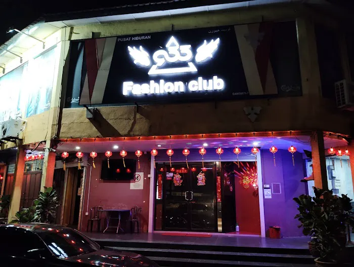 933 Fashion Club Picture 4