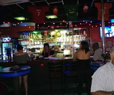 Waves Bistro