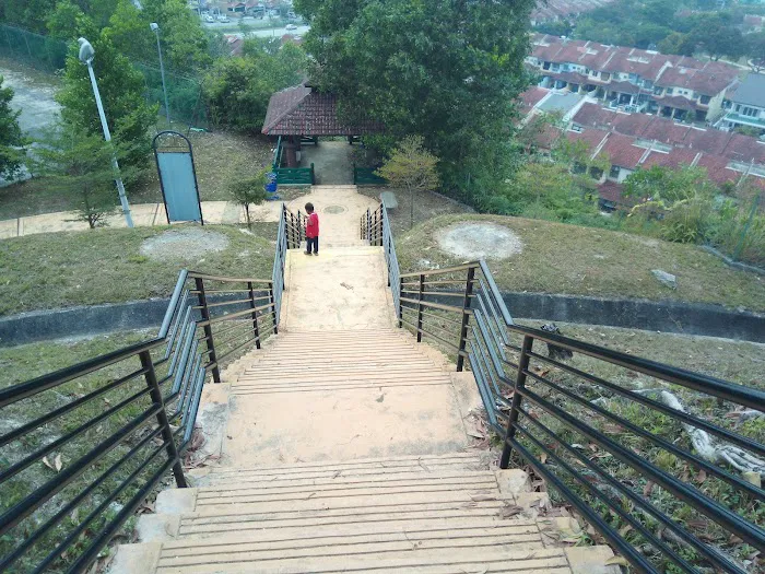Taman Puncak Jalil Recreation Park Picture 4