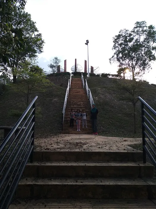 Taman Puncak Jalil Recreation Park Picture 9