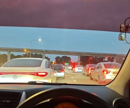 Surau Plaza Tol USJ