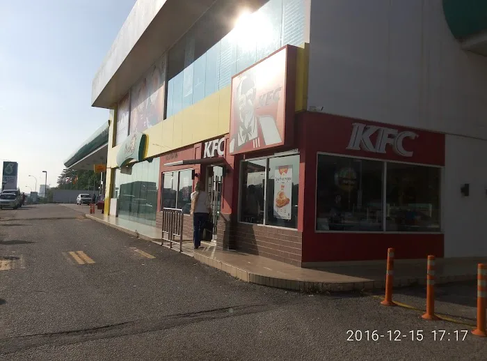 KFC Petronas Federal Highway Picture 6