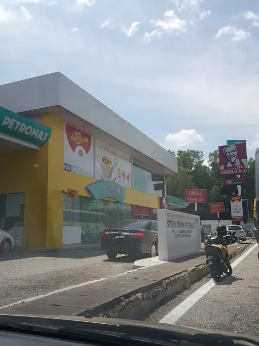 KFC Petronas Federal Highway Picture 8