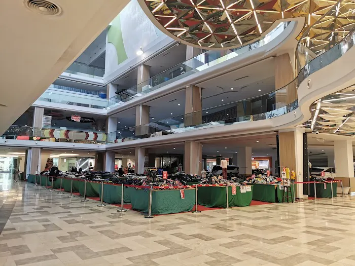 Evolve Concept Mall North Entrance Picture 10